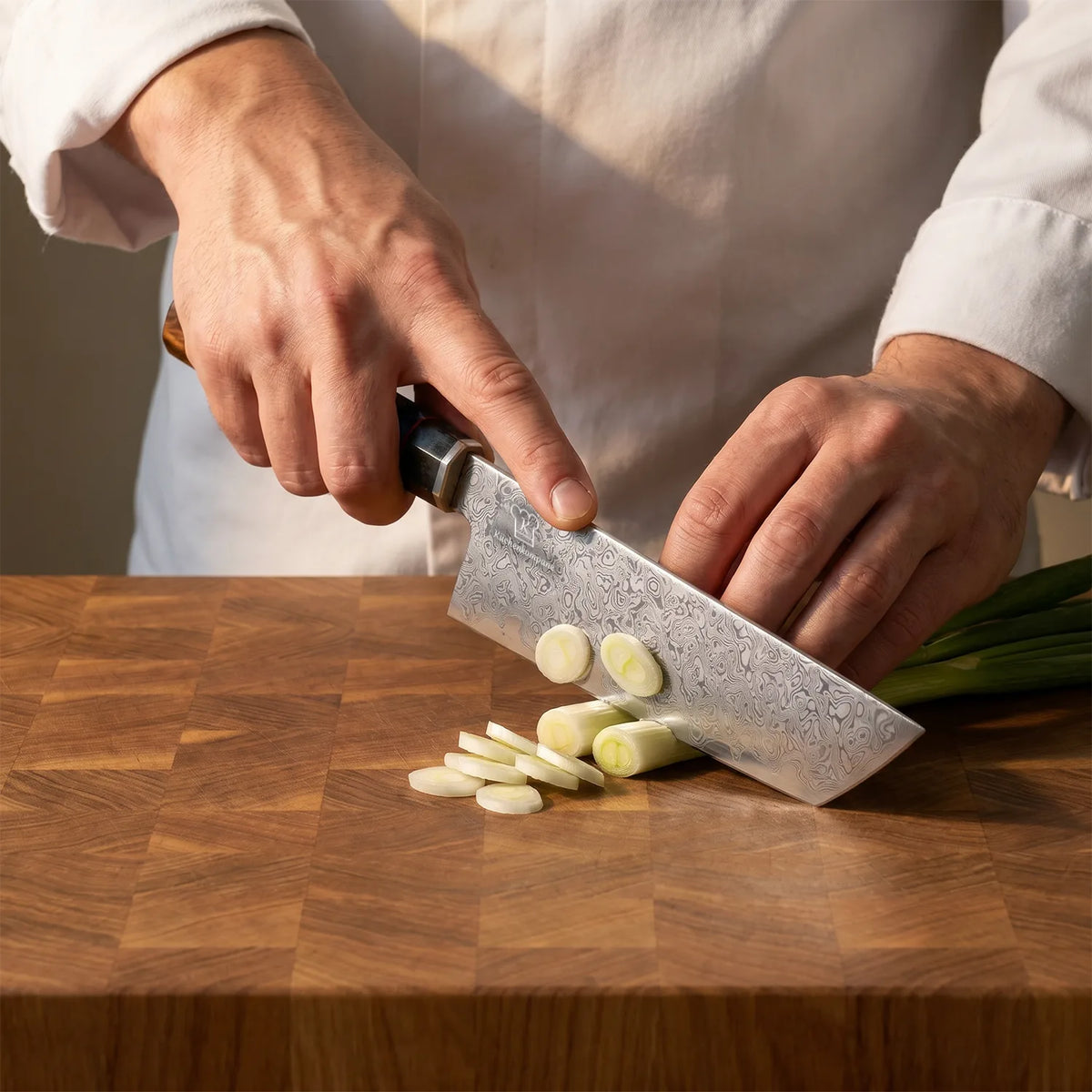 Yuan Lee