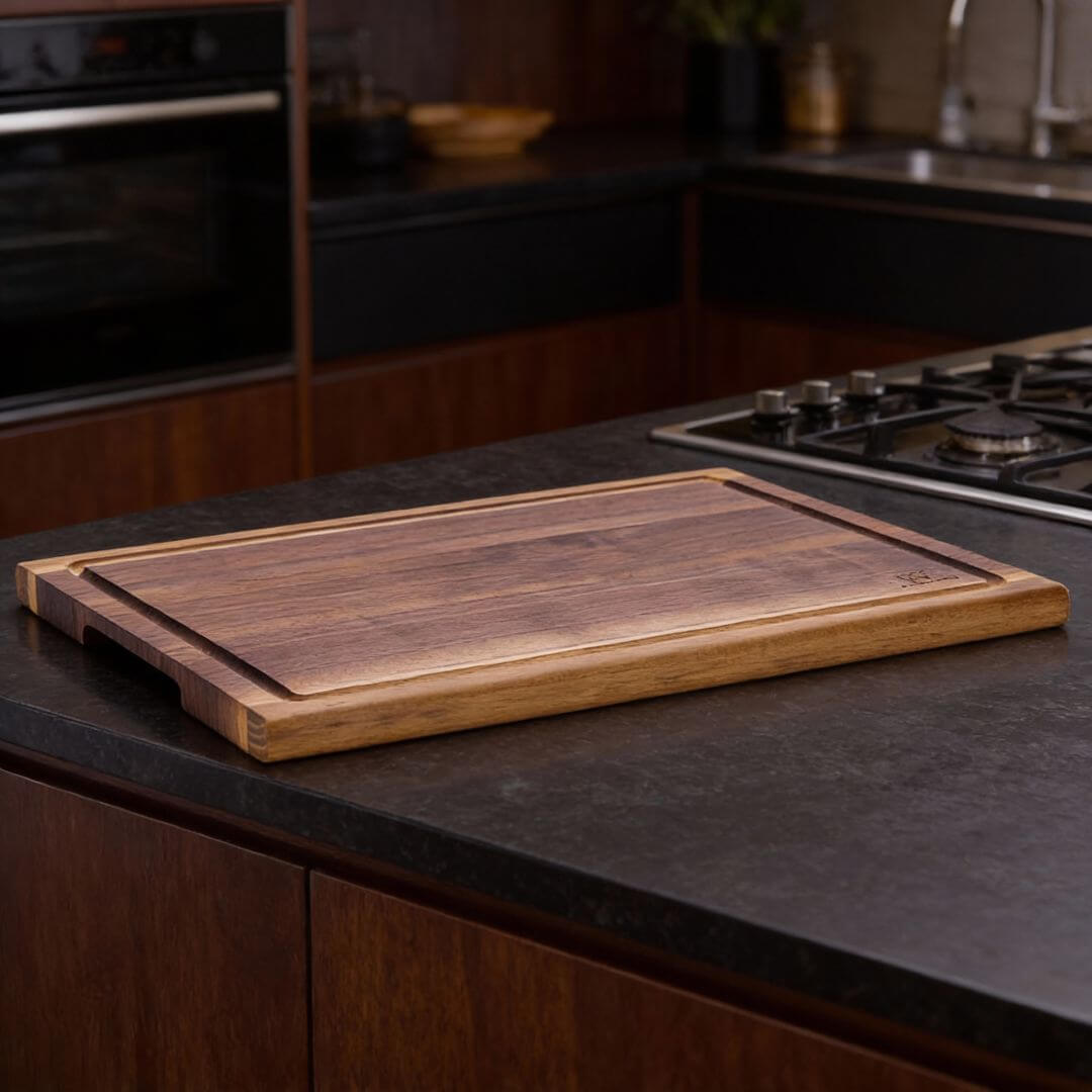 Set de Cuisine – Planche à Découper & Éplucheur